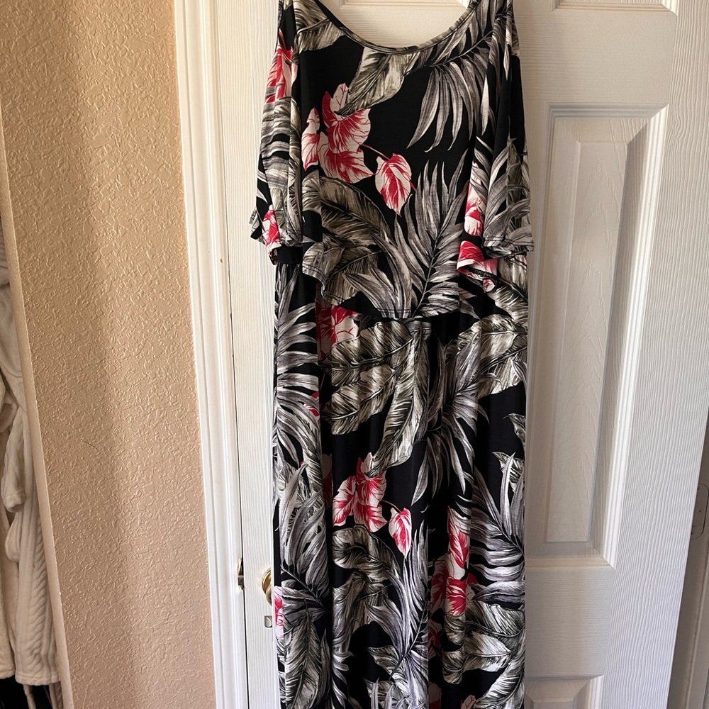 Wishlist Black and Red Leaf Print Dress